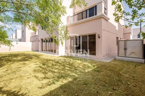 Villa de 4 dormitorios en Nadd Al Sheba, UAE No. 223330 22