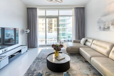 2 bedrooms Apartment in EMAAR Beachfront, UAE No. 212572 5