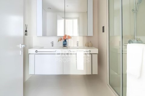 2 bedrooms Apartment in EMAAR Beachfront, UAE No. 212572 10