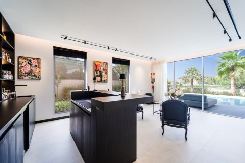 Villa de 6 dormitorios en Dubai, UAE No. 205752 9