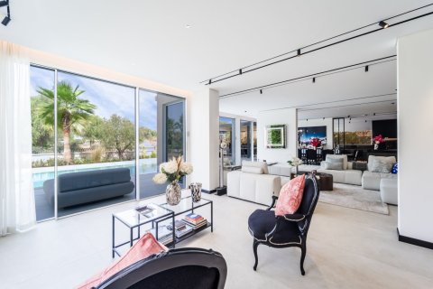 Villa de 6 dormitorios en Dubai, UAE No. 205752 10