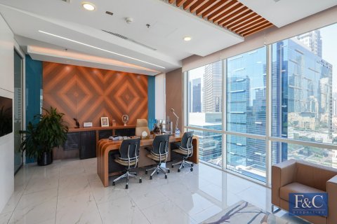 246m² Office in Bay Square, UAE No. 153812 17