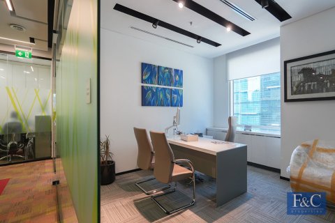 246m² Office in Bay Square, UAE No. 153812 18