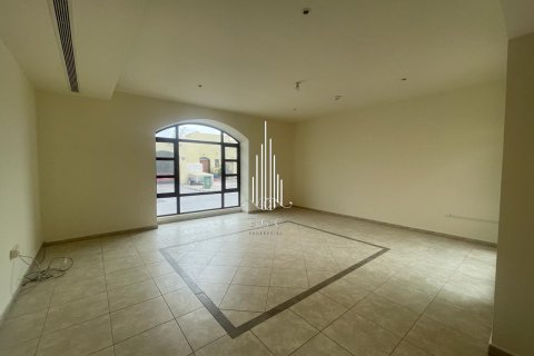 Villa de 3 dormitorios en Sas Al Nakheel, UAE No. 37245 11