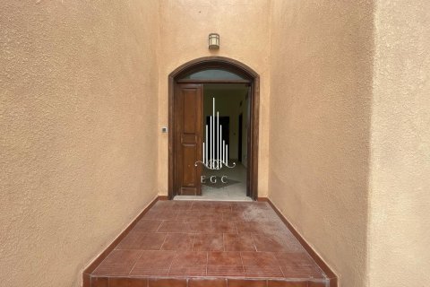 Villa de 3 dormitorios en Sas Al Nakheel, UAE No. 37245 5