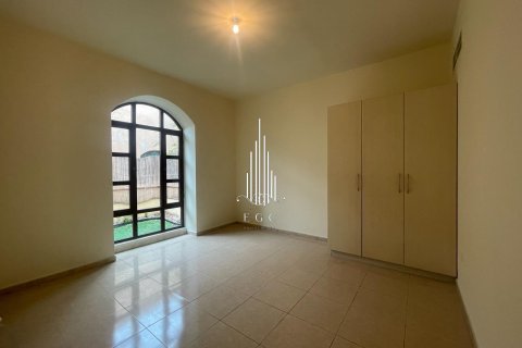 Villa de 3 dormitorios en Sas Al Nakheel, UAE No. 37245 4
