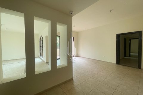 Villa de 3 dormitorios en Sas Al Nakheel, UAE No. 37245 12