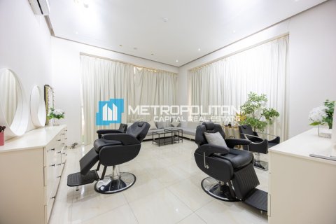 12 bedrooms Commercial Villa in Khalifa City, UAE No. 146493 17
