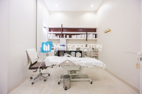 12 bedrooms Commercial Villa in Khalifa City, UAE No. 146493 14