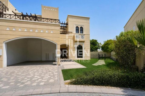 Villa de 4 dormitorios en Al Salam, UAE No. 223179 31
