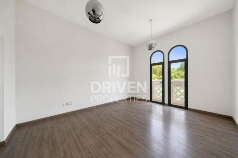 Villa de 4 dormitorios en Al Salam, UAE No. 223179 10