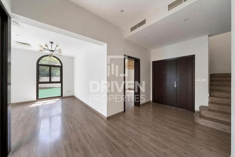 Villa de 4 dormitorios en Al Salam, UAE No. 223179 5