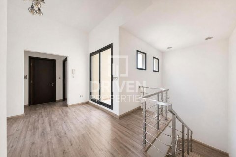 Villa de 4 dormitorios en Al Salam, UAE No. 223179 18