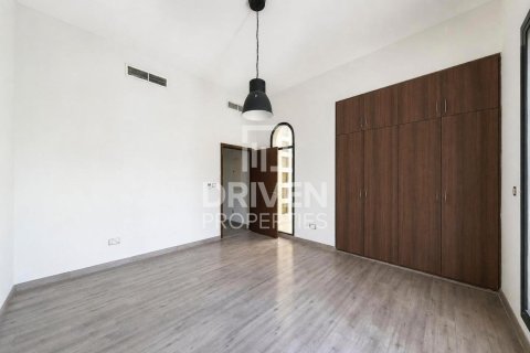 Villa de 4 dormitorios en Al Salam, UAE No. 223179 15