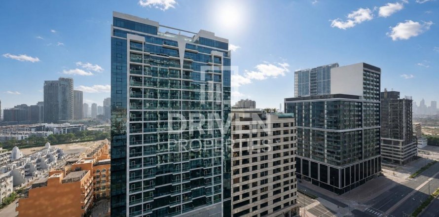 Apartment de 2 dormitorios en District 10, UAE No. 223253