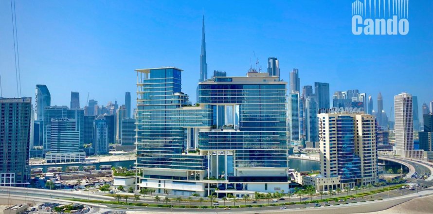 Квартира с 1 спальней в Paramount Tower Hotel & Residences, ОАЭ №47433