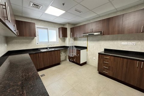 Apartment de 3 dormitorios en Al Raha Beach, UAE No. 35557 12