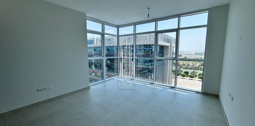 Apartment de 3 dormitorios en Al Raha Beach, UAE No. 35557