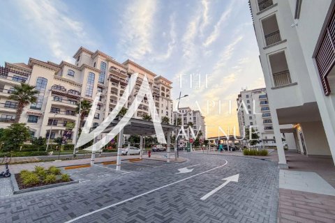 2 bedrooms Apartment on the Yas Island, UAE No. 226631 3