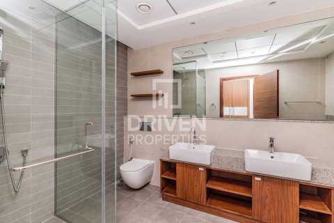 Apartment de 2 dormitorios en Bur Dubai, UAE No. 221390 10