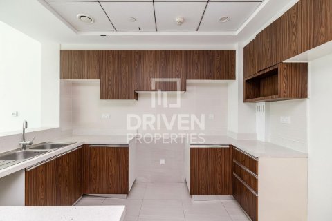 Apartment de 2 dormitorios en Bur Dubai, UAE No. 221390 9