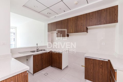 Apartment de 2 dormitorios en Bur Dubai, UAE No. 221390 8