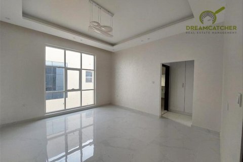 5 bedrooms Villa in Al Yasmeen, UAE No. 34163 7