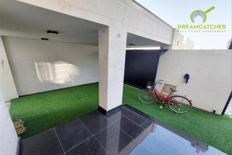 5 bedrooms Villa in Al Yasmeen, UAE No. 34163 16
