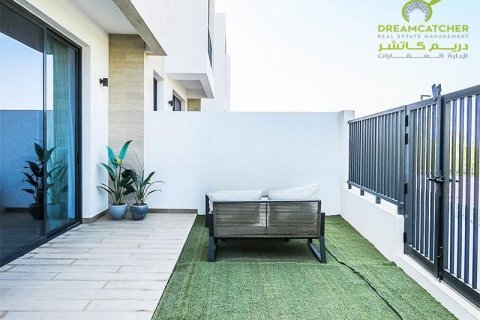 2 bedrooms Townhouse in Mina Al Arab, UAE No. 20140