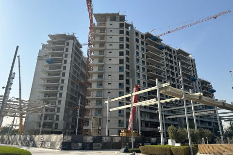 2 bedrooms Apartment in Dubai, UAE No. 152808 18