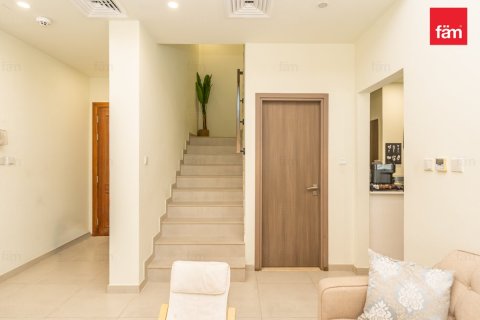 Villa de 2 dormitorios en Dubai, UAE No. 215600 16