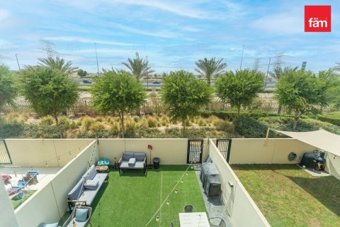 Villa de 2 dormitorios en Dubai, UAE No. 215600 26