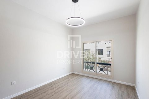 Villa de 4 dormitorios en Al Barsha 1, UAE No. 223344 5