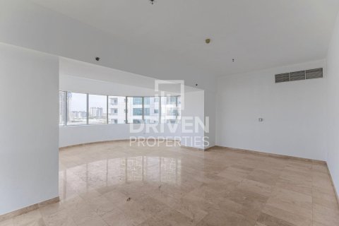Apartment de 3 dormitorios en KG Tower, UAE No. 202624 5