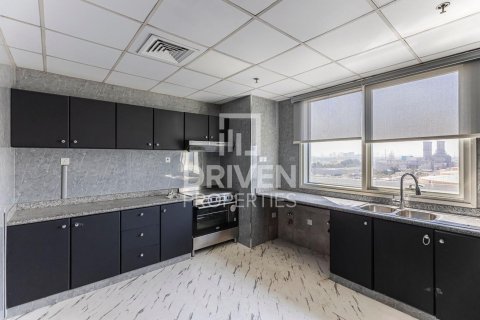 Apartment de 3 dormitorios en KG Tower, UAE No. 202624 13