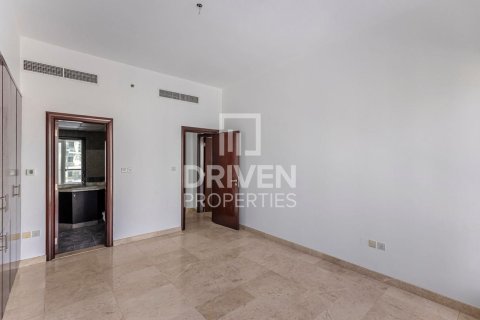 Apartment de 3 dormitorios en KG Tower, UAE No. 202624 9