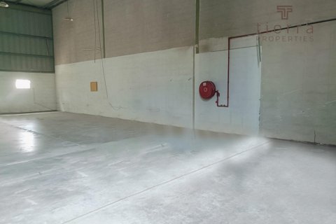 260.1m² Warehouse in Al Quoz, UAE No. 38858 6