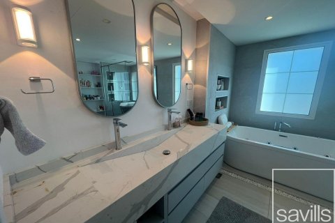 3 bedrooms Villa in Jumeirah Village Triangle, UAE No. 211044 11