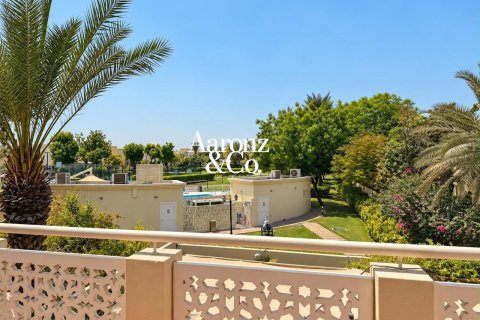 Villa de 5 chambres à Meadows, UAE No. 222293 16