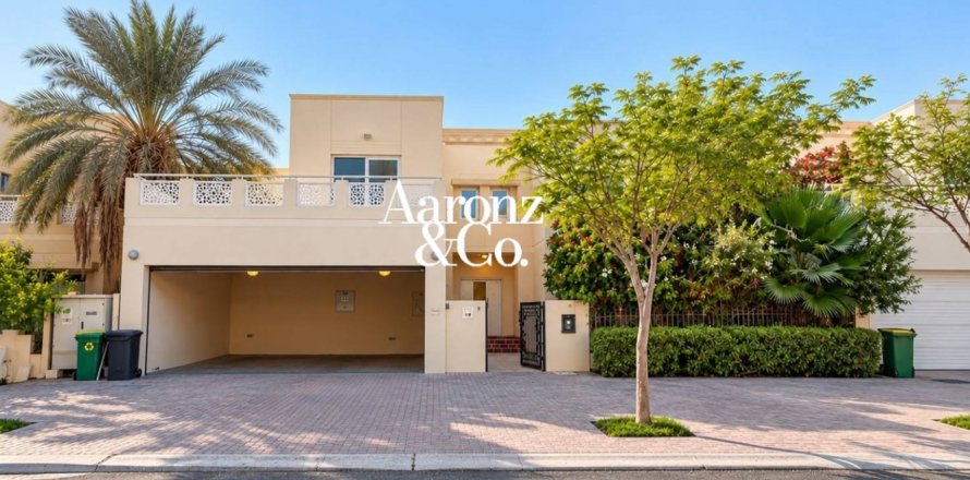 Villa de 5 chambres à Meadows, UAE No. 222293