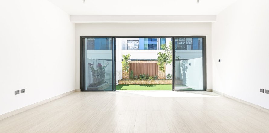 3 bedrooms Townhouse in Damac Lagoons, UAE No. 226456