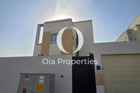 Villa de 5 dormitorios en Al Shamkha, UAE No. 65486 3