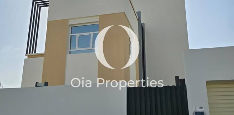 Villa de 5 dormitorios en Al Shamkha, UAE No. 65486