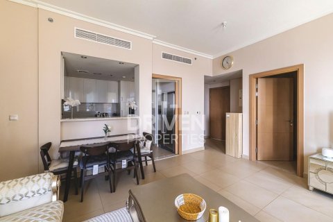 Apartment de 2 dormitorios en Burj Vista, UAE No. 223268 6