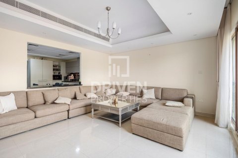 Вилла с 4 спальнями в Meydan, ОАЭ №211447 3