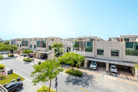 Вилла с 4 спальнями в Meydan, ОАЭ №211447 25