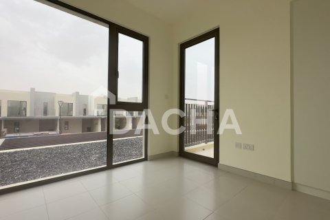 Villa de 3 chambres à EMAAR South, UAE No. 162110 6