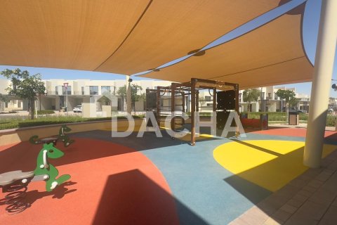 Villa de 3 chambres à EMAAR South, UAE No. 162110 4