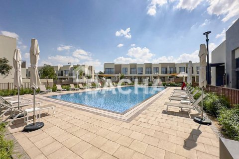 Villa de 3 chambres à EMAAR South, UAE No. 162110 3