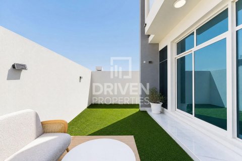 3 bedrooms Townhouse in Dubai, UAE No. 221381 17
